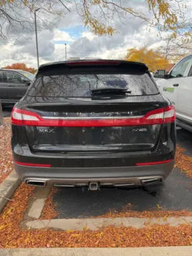 More photos of 2016 Lincoln MKX Reserve at Zeigler Chrysler Dodge Jeep Ram of Grandville, MI
