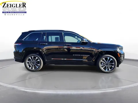 More photos of 2022 Jeep Grand Cherokee Overland at Zeigler Chrysler Dodge Jeep Ram of Grandville, MI