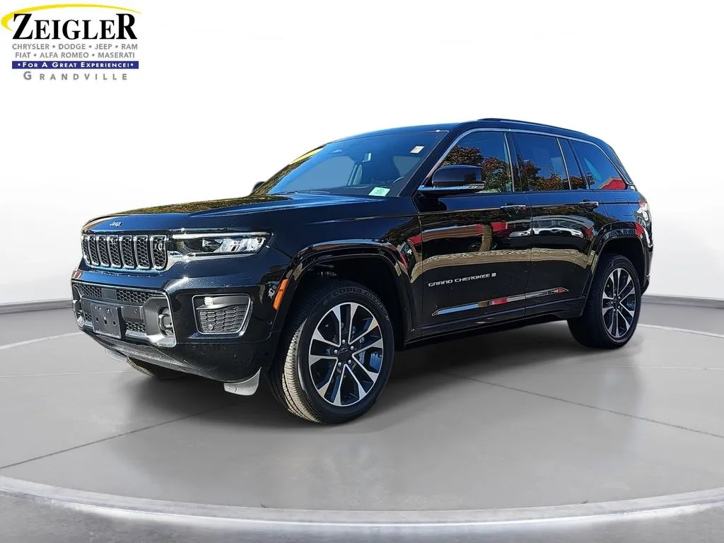 Black 2022 Jeep Grand Cherokee Overland for sale in Grandville, MI