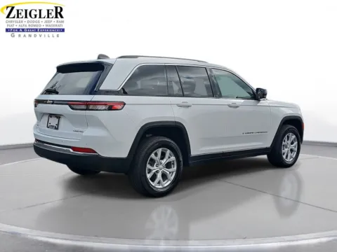 More photos of 2023 Jeep Grand Cherokee Limited at Zeigler Chrysler Dodge Jeep Ram of Grandville, MI