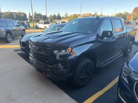 Gray 2022 Chevrolet Silverado 1500 LT Trail Boss for sale in Grandville, MI