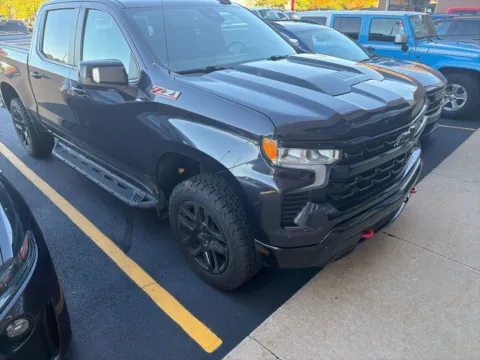 Another view of 2022 Chevrolet Silverado 1500 LT Trail Boss for sale in Grandville, MI at Zeigler Chrysler Dodge Jeep Ram of Grandville