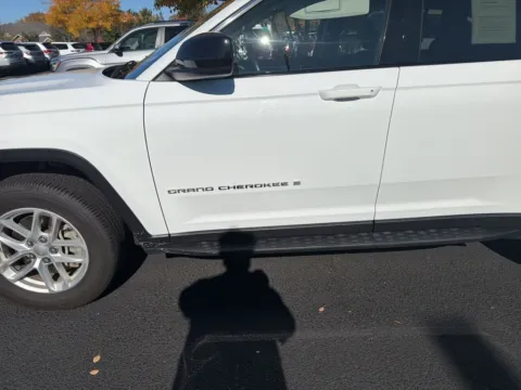 More photos of 2022 Jeep Grand Cherokee L Laredo at Zeigler Chrysler Dodge Jeep Ram of Grandville, MI