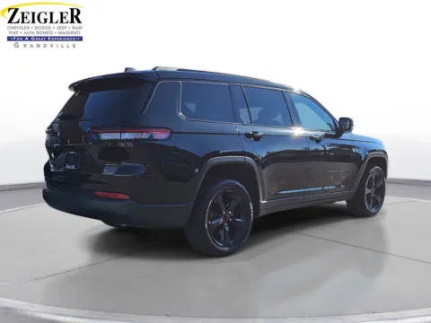 More photos of 2022 Jeep Grand Cherokee L Altitude at Zeigler Chrysler Dodge Jeep Ram of Grandville, MI