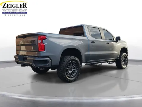 More photos of 2020 Chevrolet Silverado 1500 RST at Zeigler Chrysler Dodge Jeep Ram of Grandville, MI