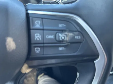 Another view of 2023 Jeep Grand Cherokee Altitude X for sale in Grandville, MI at Zeigler Chrysler Dodge Jeep Ram of Grandville