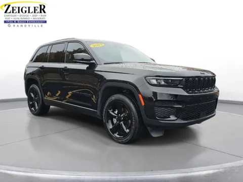 Another view of 2023 Jeep Grand Cherokee Altitude X for sale in Grandville, MI at Zeigler Chrysler Dodge Jeep Ram of Grandville
