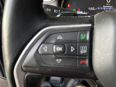 More photos of 2022 Jeep Grand Cherokee Altitude at Zeigler Chrysler Dodge Jeep Ram of Grandville, MI