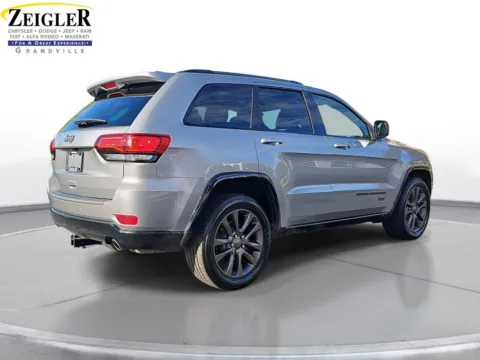 More photos of 2016 Jeep Grand Cherokee Limited at Zeigler Chrysler Dodge Jeep Ram of Grandville, MI