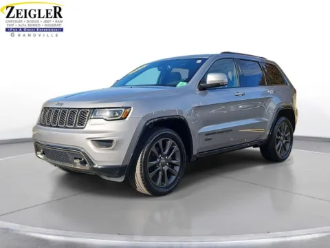 Silver 2016 Jeep Grand Cherokee Limited for sale in Grandville, MI