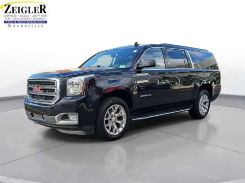 Black 2017 GMC Yukon XL SLT for sale in Grandville, MI