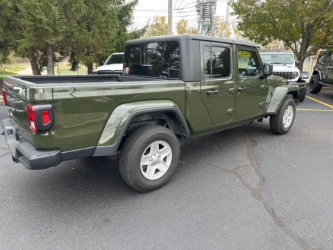 Another view of 2022 Jeep Gladiator Sport for sale in Grandville, MI at Zeigler Chrysler Dodge Jeep Ram of Grandville