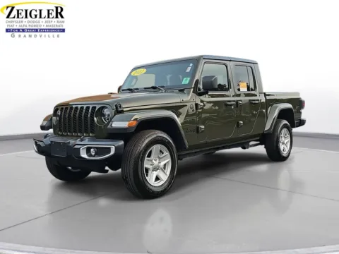 Green 2022 Jeep Gladiator Sport for sale in Grandville, MI