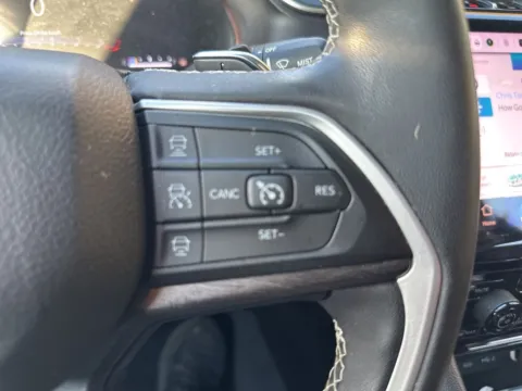 Another view of 2023 Jeep Grand Cherokee Limited for sale in Grandville, MI at Zeigler Chrysler Dodge Jeep Ram of Grandville