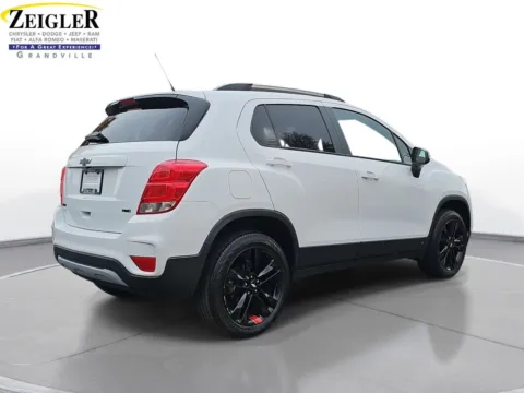 More photos of 2022 Chevrolet Trax LT at Zeigler Chrysler Dodge Jeep Ram of Grandville, MI