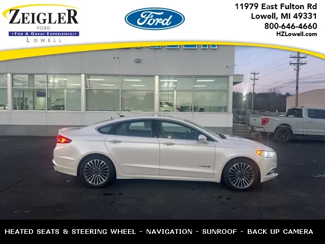 White 2018 Ford Fusion Hybrid Platinum for sale in Lowell, MI