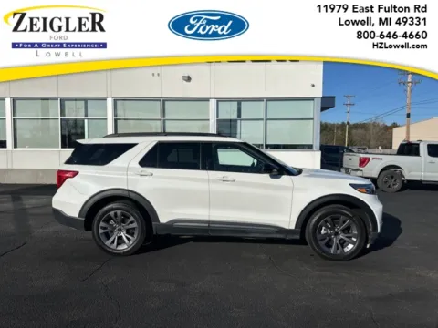 White 2023 Ford Explorer XLT for sale in Lowell, MI