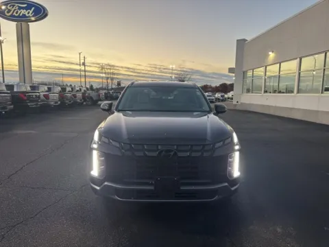 More photos of 2025 Hyundai Palisade SEL at Zeigler Ford of Lowell, MI