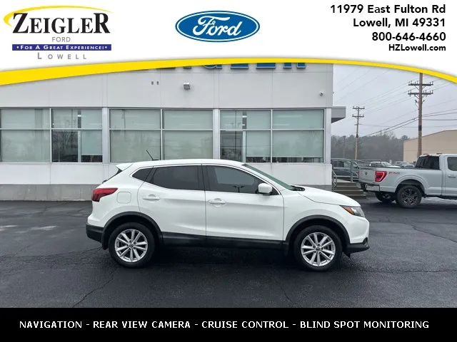 White 2019 Nissan Rogue Sport S for sale in Lowell, MI