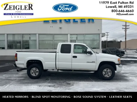 White 2004 GMC Sierra 2500HD SLT for sale in Lowell, MI