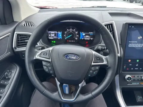 Photos of 2022 Ford Edge SEL for sale in Lowell, MI at Zeigler Ford of Lowell