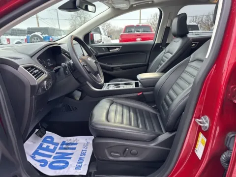 Another view of 2022 Ford Edge SEL for sale in Lowell, MI at Zeigler Ford of Lowell