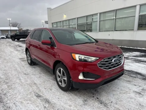 More photos of 2022 Ford Edge SEL at Zeigler Ford of Lowell, MI