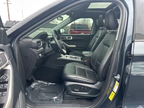 Photos of 2023 Ford Explorer XLT for sale in Lowell, MI at Zeigler Ford of Lowell