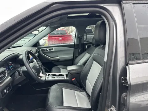 Photos of 2023 Ford Explorer XLT for sale in Lowell, MI at Zeigler Ford of Lowell