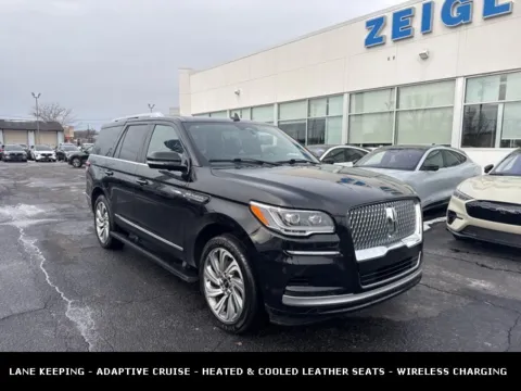 More photos of 2023 Lincoln Navigator Reserve at Zeigler Ford of Lowell, MI