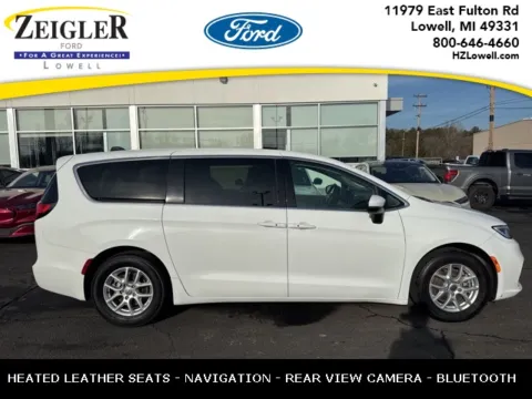 White 2023 Chrysler Pacifica Touring L for sale in Lowell, MI