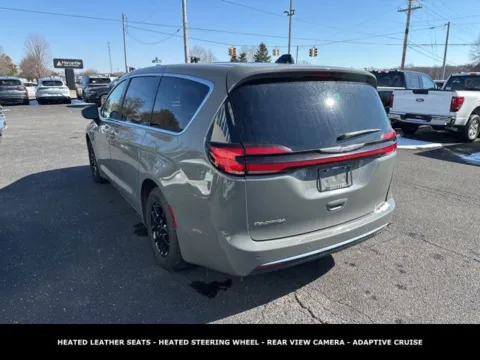 More photos of 2023 Chrysler Pacifica Touring L at Zeigler Ford of Lowell, MI