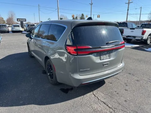 More photos of 2023 Chrysler Pacifica Touring L at Zeigler Ford of Lowell, MI
