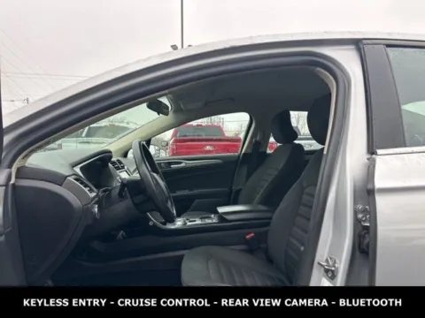 Photos of 2018 Ford Fusion SE for sale in Lowell, MI at Zeigler Ford of Lowell