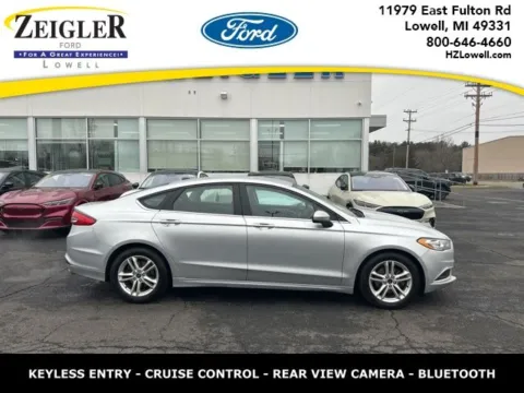 Silver 2018 Ford Fusion SE for sale in Lowell, MI