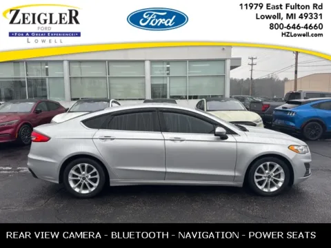 Blue 2019 Ford Fusion Hybrid SE for sale in Lowell, MI