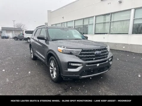 More photos of 2022 Ford Explorer XLT at Zeigler Ford of Lowell, MI