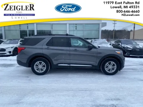 Gray 2022 Ford Explorer XLT for sale in Lowell, MI