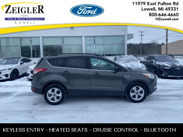 Gray 2016 Ford Escape SE for sale in Lowell, MI