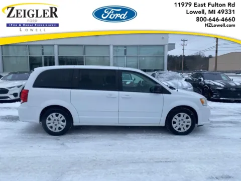 White 2014 Dodge Grand Caravan SE for sale in Lowell, MI