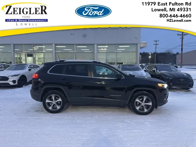 Black 2019 Jeep Cherokee Limited for sale in Lowell, MI