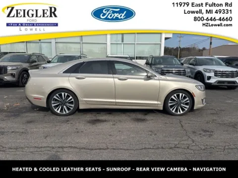 White 2017 Lincoln MKZ Reserve for sale in Lowell, MI
