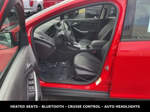 Photos of 2014 Ford Focus SE for sale in Lowell, MI at Zeigler Ford of Lowell