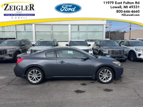 Gray 2012 Nissan Altima 3.5 SR for sale in Lowell, MI