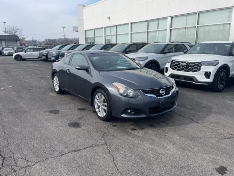 More photos of 2012 Nissan Altima 3.5 SR at Zeigler Ford of Lowell, MI