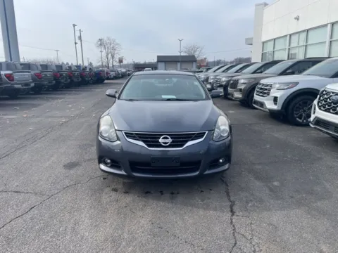 More photos of 2012 Nissan Altima 3.5 SR at Zeigler Ford of Lowell, MI