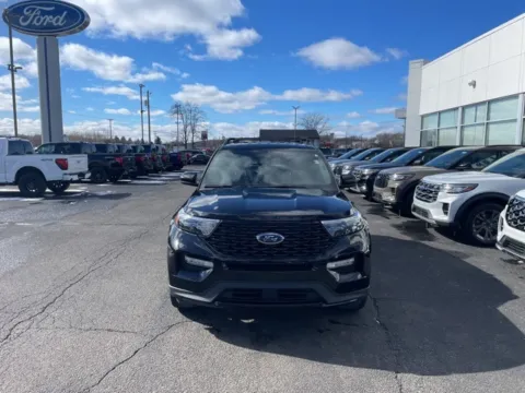 More photos of 2023 Ford Explorer ST-Line at Zeigler Ford of Lowell, MI
