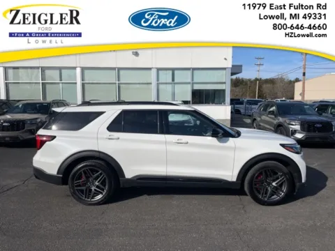 White 2025 Ford Explorer ST for sale in Lowell, MI