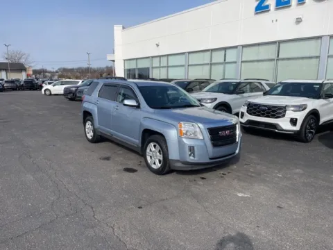 More photos of 2015 GMC Terrain SLE-2 at Zeigler Ford of Lowell, MI