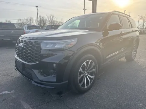 More photos of 2025 Ford Explorer ST-Line at Zeigler Ford of Lowell, MI